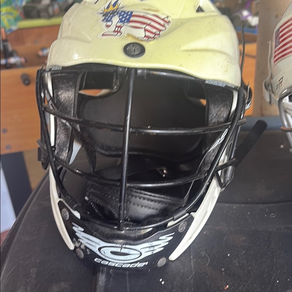 Cascade Kids' white and Black Sports Helmet